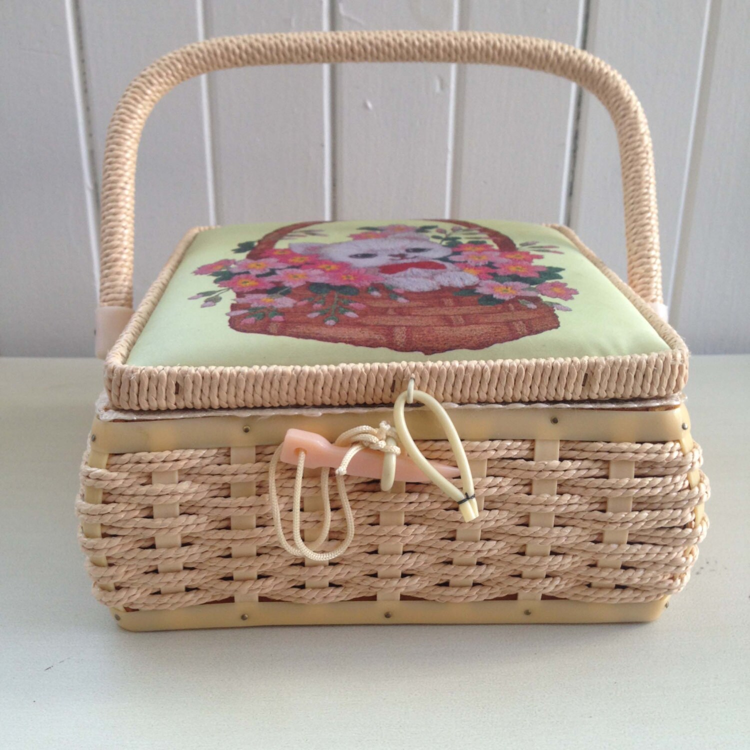 Vintage Kitten Sewing Basket Made in Taiwan Imported by