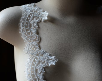 IVORY Eyelash Lace Scalloped Lace Trim for Bridal, Veils, Garments AL 1