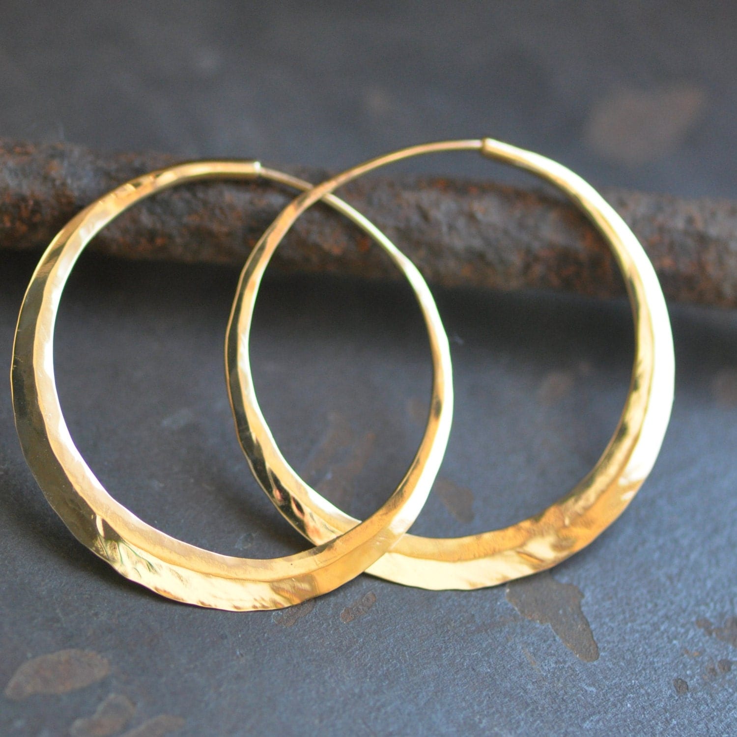 handcrafted solid 14k gold hoop earrings medium endless hoops