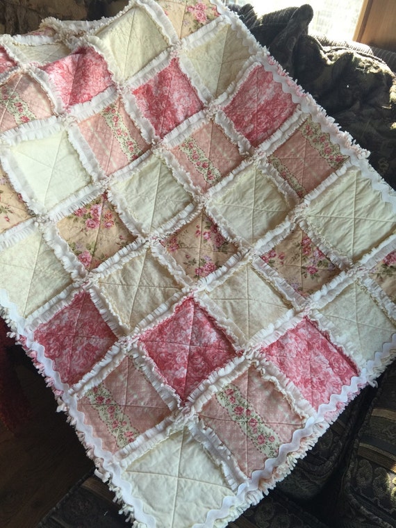 Items similar to Rag Quilt on Etsy