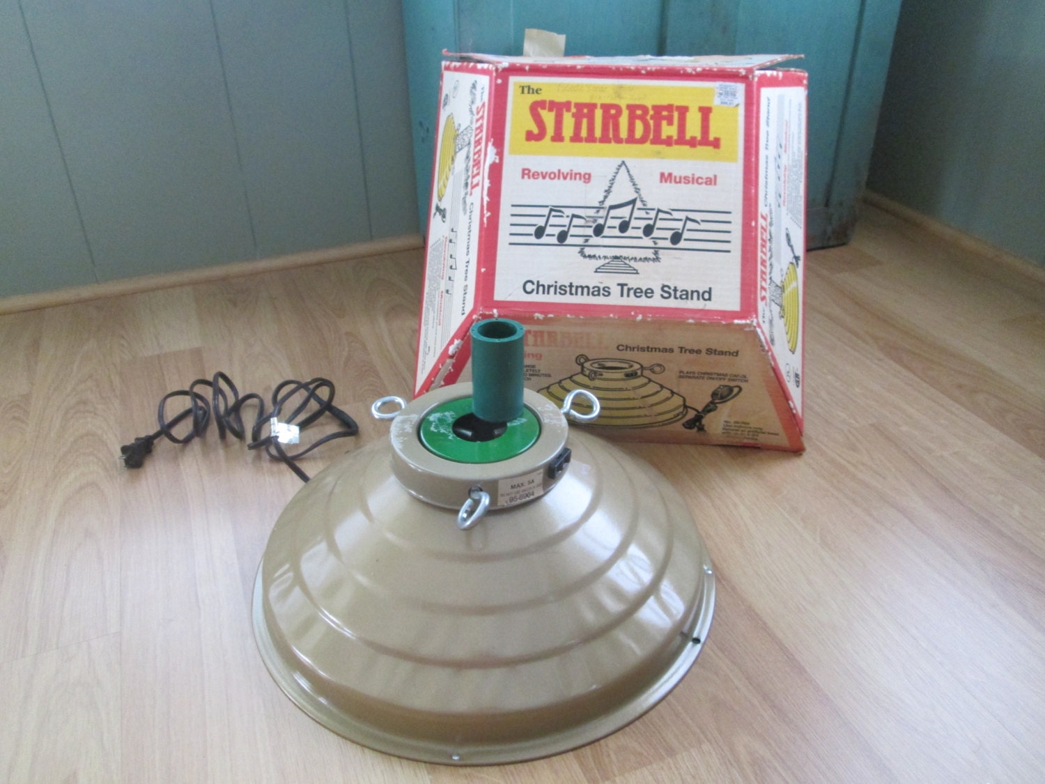 Vintage Rotating Revolving Musical Christmas Tree Stand Metal