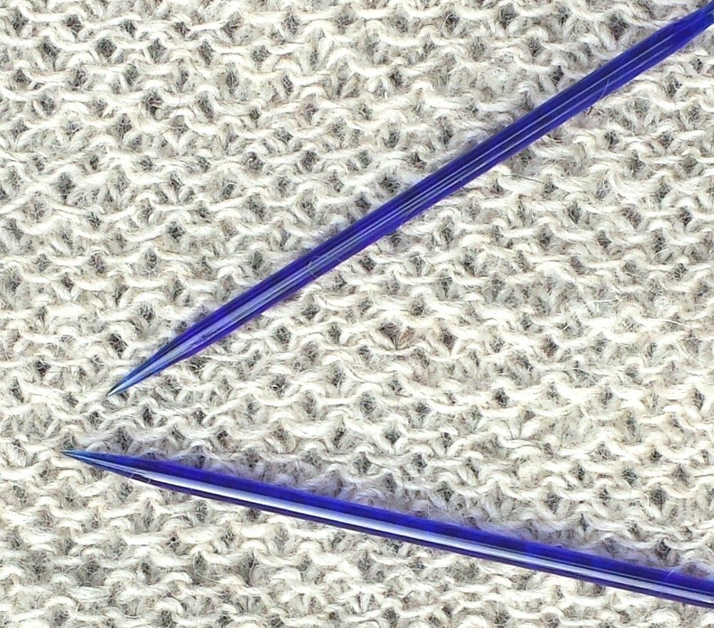 Ernst Glass Circular Knitting Needles in Cobalt Colorway