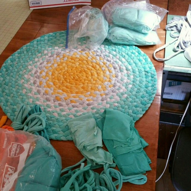 Hand made ecofriendly cotton braided rugs by greenatheartrugs