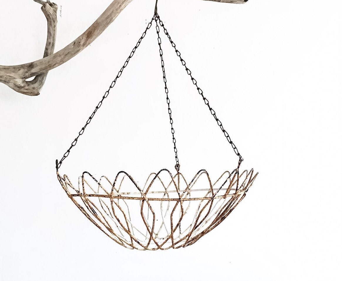Large Vintage Metal Hanging Basket // Hanging Basket