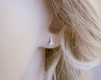 Pair of tiny Eiffel Tower in sterling silver or yellow gold stud earrings, womens, girls earrings