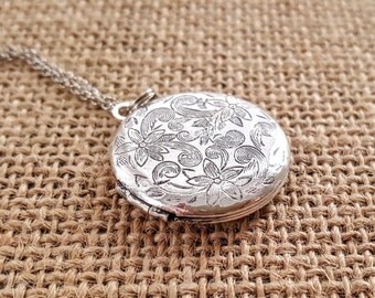 SALE Antique Silver Locket Necklace - Keepsake Locket - Bridesmaid Locket - Bouquet Locket -Vintage Locket -Bridesmaid Necklace -Flower Girl