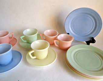 Little Hostess Child's Tea Set Hazel Atlas 14 Piece Pastel 1940's