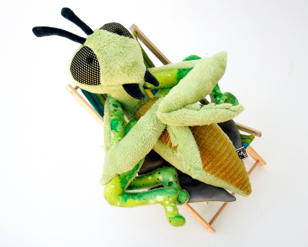 plush praying mantis