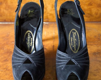 1940s High Heels // Black Platform Sling Back Peep Toe Shoes