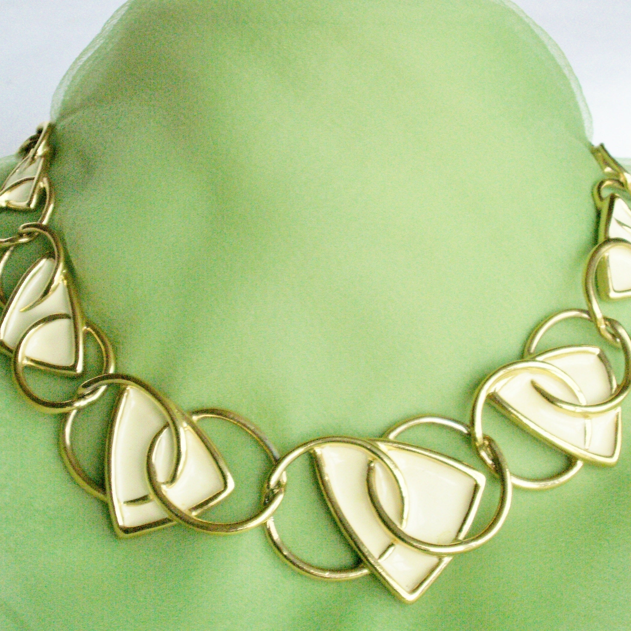 Vintage jewelry and collectibles Etsy by dazzledbyvintage on Etsy