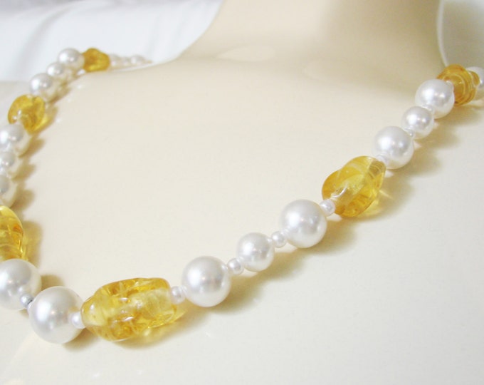 Vintage Citrine Art Glass Bead Pearl Necklace / Molded Glass Beads / Jewelry / Jewellery