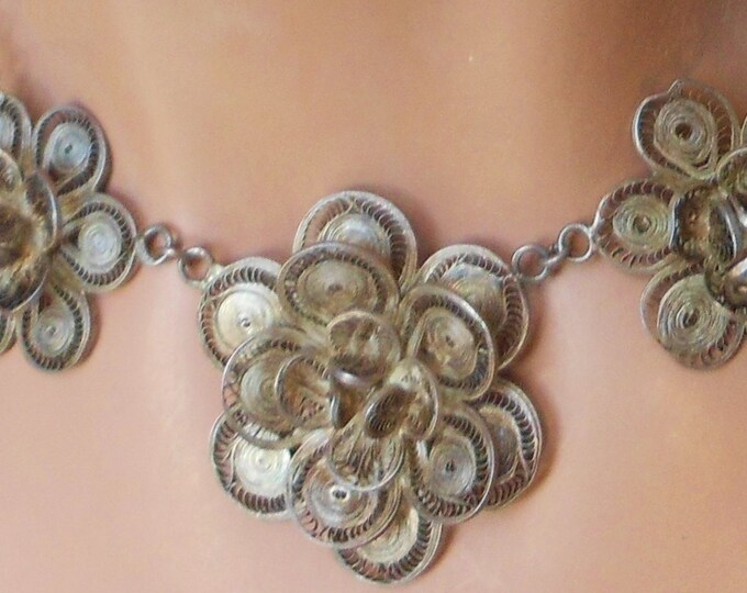 Mexico silver necklace, bracelet and earrings set, filigree parure floral link choker, link bracelet and screw back earrings