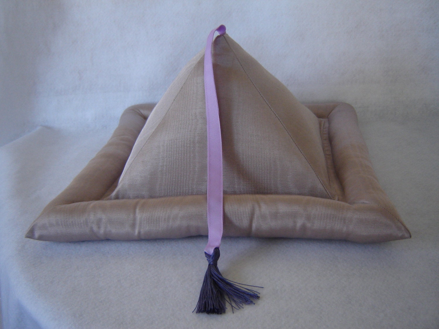 PropABook Pillow Book Holder/Stand w/Tassled Bookmark