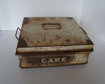 Shabby Vintage Cake Carrier