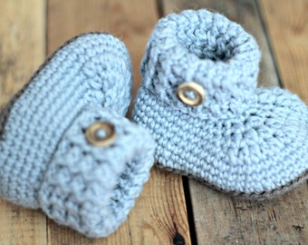 Crochet baby booties shoes by TwoLands on Etsy
