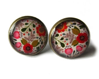 FLOWERS EARRINGS - flowers stud earrings - flowers post earrings - spring earrings - garden - girlfriend gift - teens gift - groovy - hippy