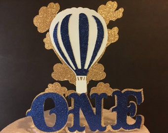 Hot air balloons cake topper.