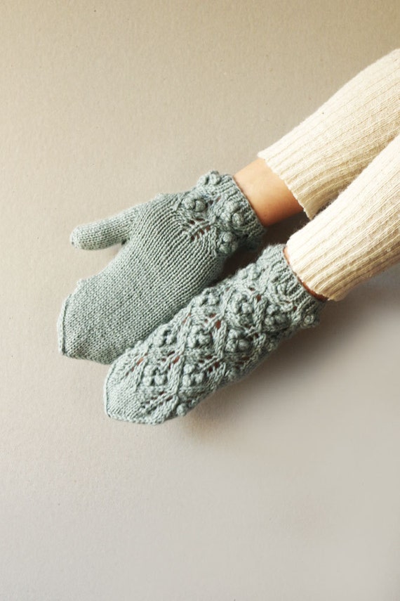 Womens lace knit mitten gloves gray wool gloves beautyful