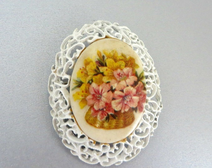 White Filigree Pendant Brooch, Vintage Painted Floral Brooch, Pendant, Romantic Costume Jewelry Gift