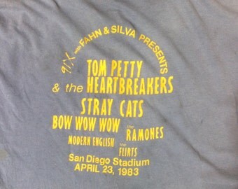 1983 X Fest Ramones Tom Petty Stray Cats Concert T Shirt sz 46 in scruffy wearable condition