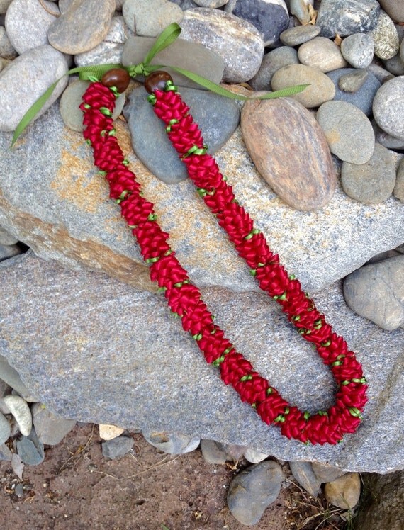 Hawaiian Red Pikake Ribbon Lei