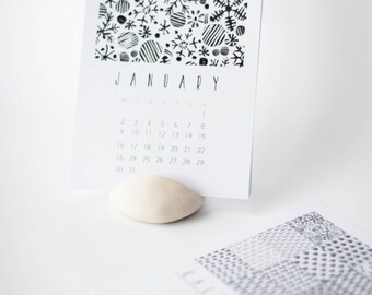2017 2018 CALENDAR, Printed calendar, Desk calendar, Wall calendar, A7, A6, A5, A4 calendar, Minimalist linocut calendar, calendar stand