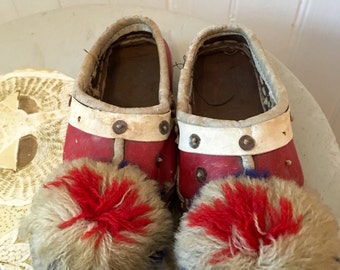 Beautiful pair of antique children's Opanke Tsarouhi (Greek) moccasin shoes - size 5