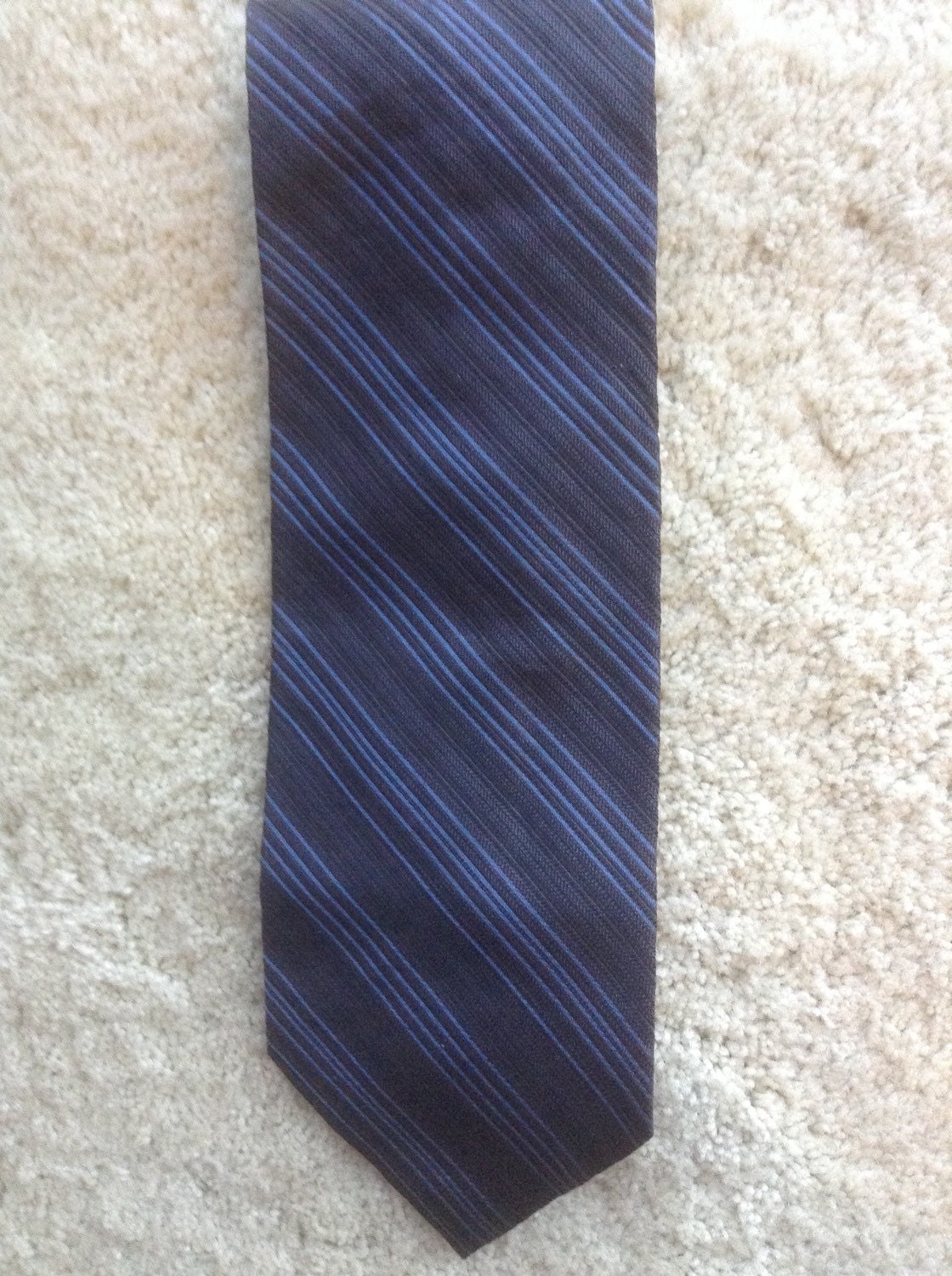 Calvin Klein Blue Gray Stripe Necktie / Silk Designer Made