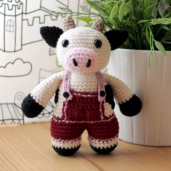 Cow - Animalius. Amigurumi Pattern PDF.