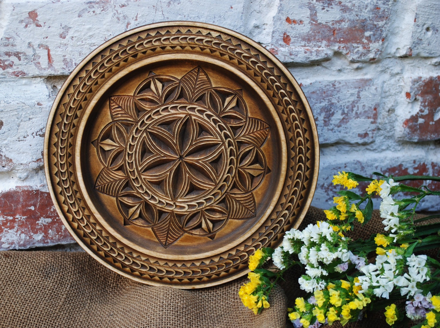 decorative wall plates for living room