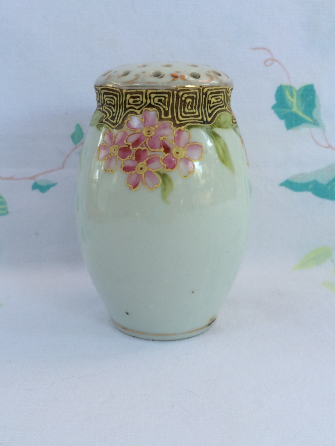 Victorian Sugar Shaker