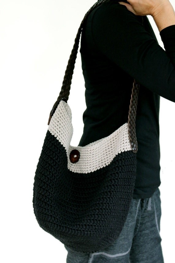 Black & Gray Shoulder Bag Crochet Bulky Yarn