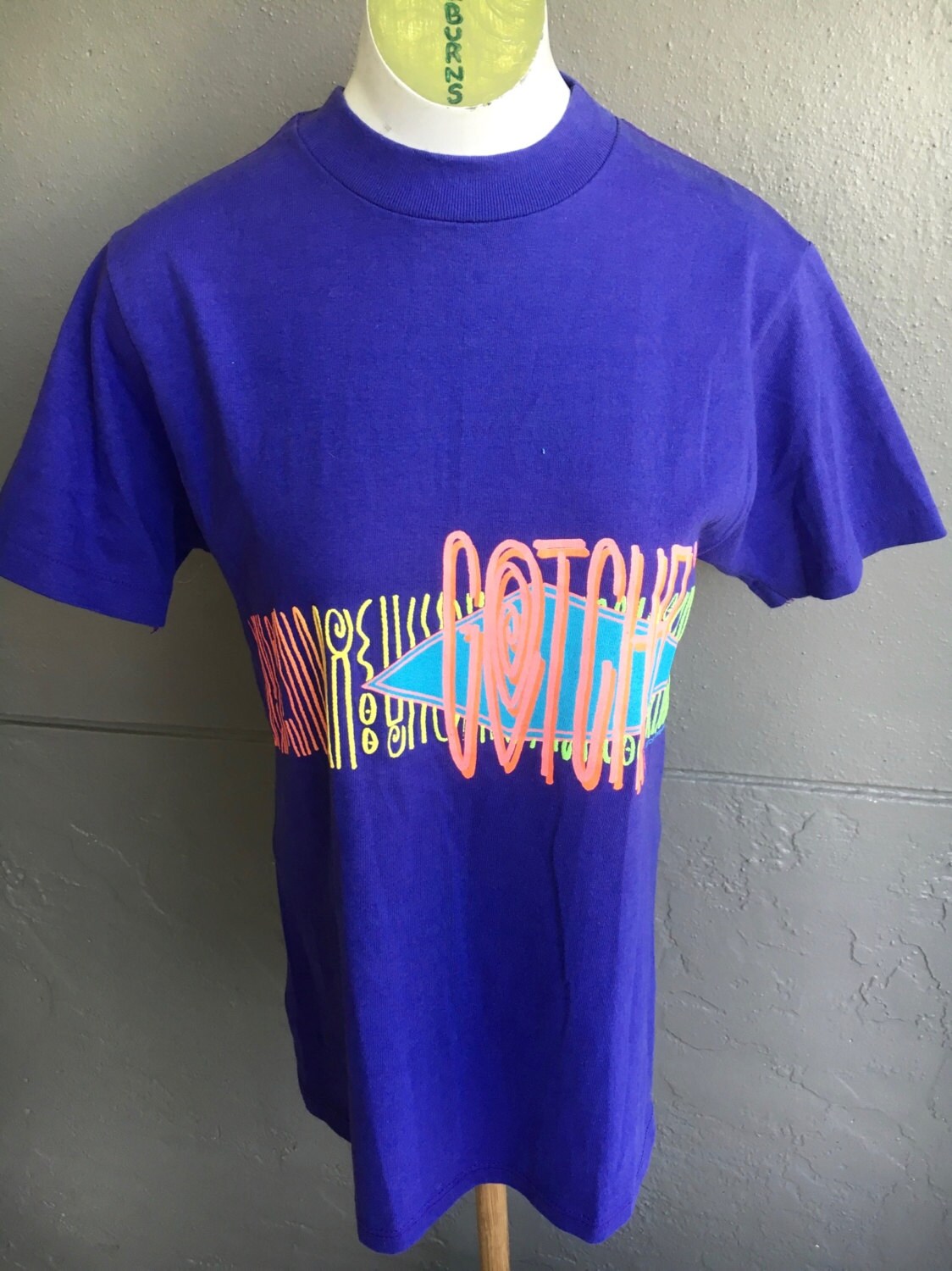 Gotcha 1990 vintage neon surf tee shirt purple size ladies