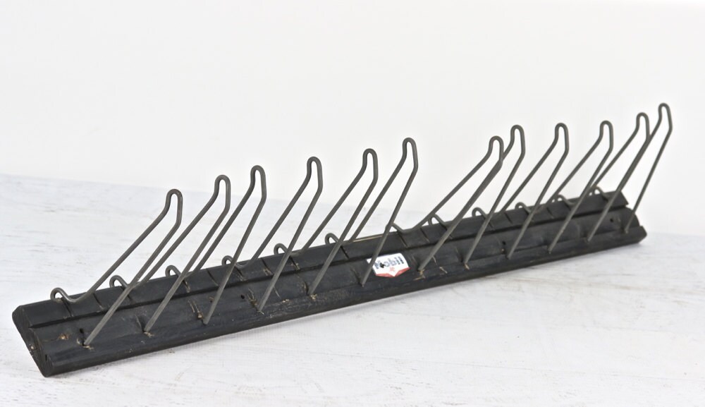 Mobil Fan Belt Display Rack Industrial Coat Rack Hat Rack