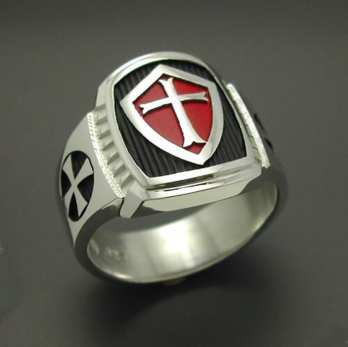 Knights Templar Masonic Cross ring in Sterling Silver With Red