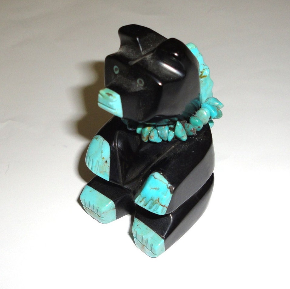 ZUNI Fetish Carved Stone Black Bear REtired Vintage Home Decor