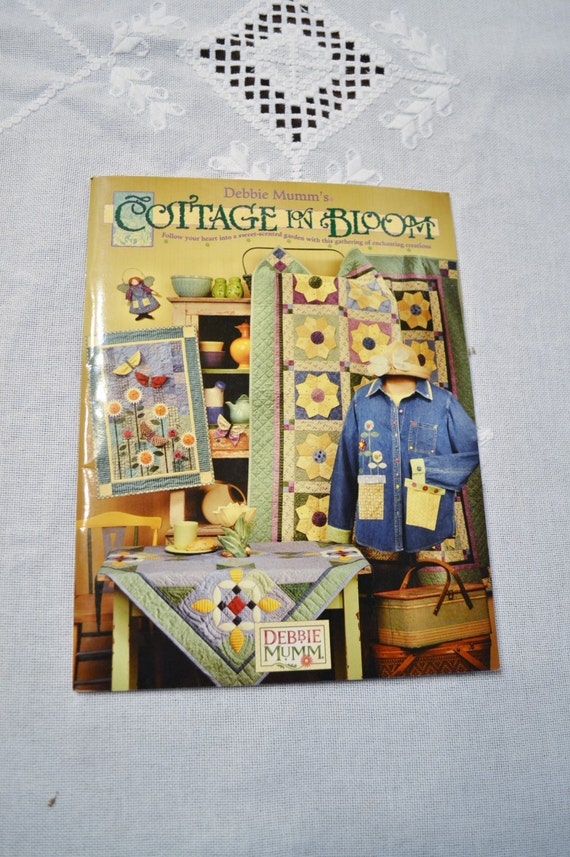 cottage-in-bloom-quilt-designs-debbie-mumm-quilting-supplies