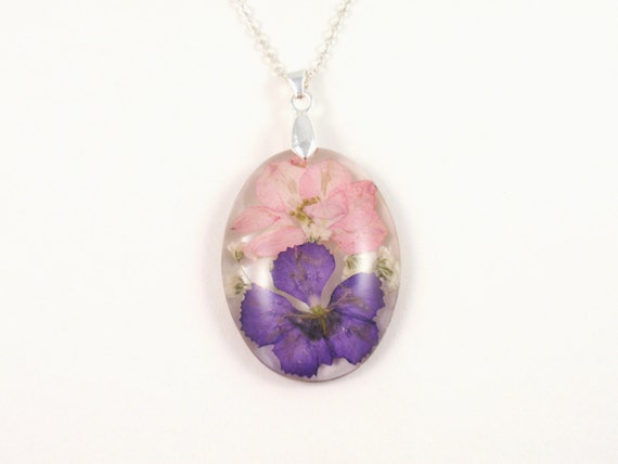 Handmade Resin Necklace Real Pressed Flower by SmileWithFlower