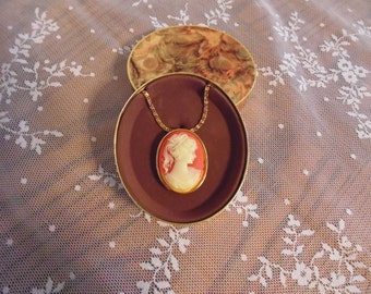 Antique Perfume Locket Brooch Victorian Style Cameo Amway Pendant New Old Stock Original Packaging Solid Perfume Locket