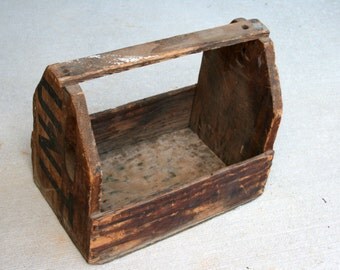 Primitive Upcycled Hunt's Box//Tool Box Made From Hunt's Crate//Crafty Caddy//Rustic Magazine Holder//Vintage Wood Tool Box