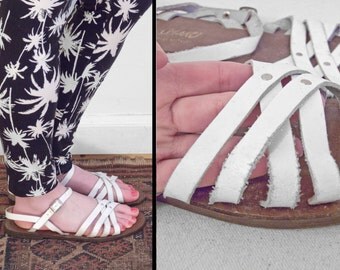 White Gladiator Sandals ROMANO 1970s Size 9 Italian Leather Strappy