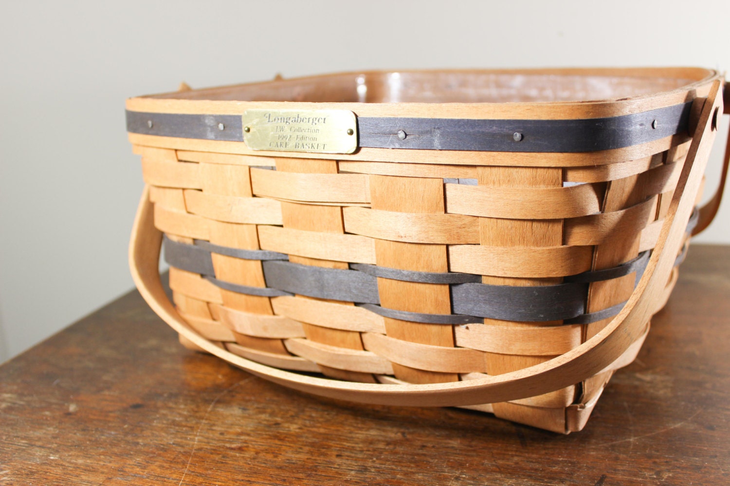 Collectible Longaberger Cake Basket 1992 Edition Blue Pie