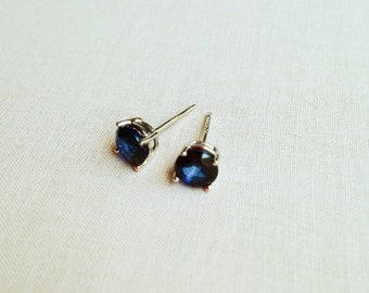 Sapphire Stud Earrings - Blue Sapphire Earrings - Saphire Earrings - Sapphire Earrings - Gemstone Earrings - Saphire - Sapphire Studs
