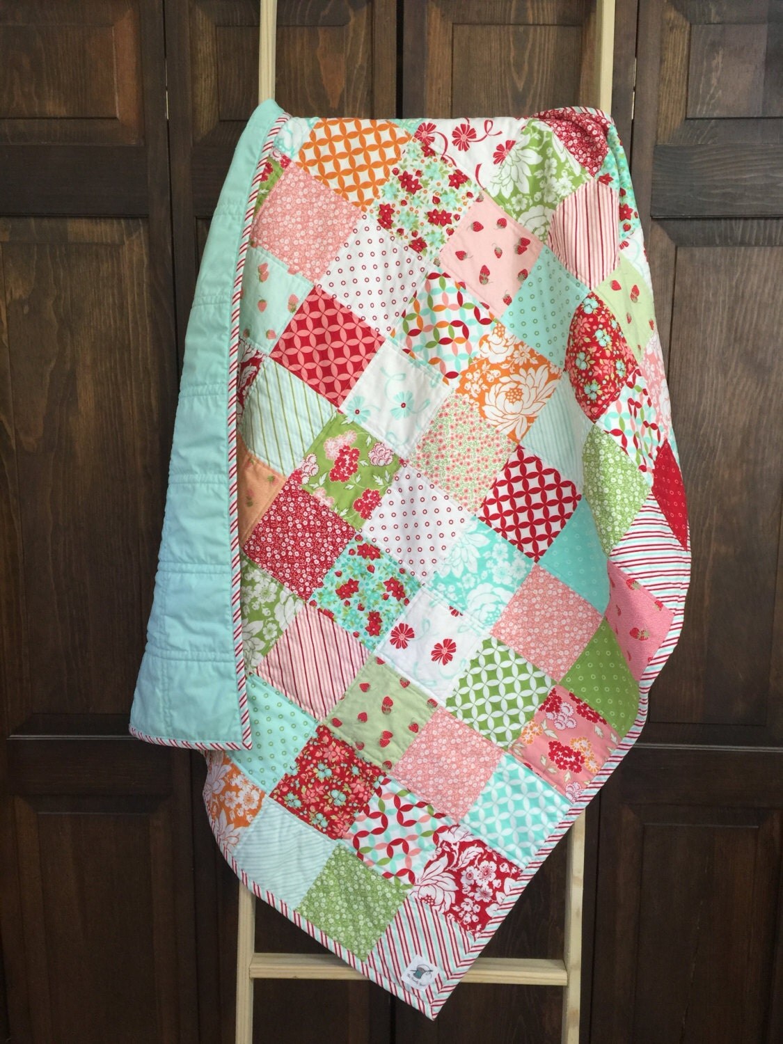 Patchwork baby quilt baby girl quilt hello by TheTrendySpool