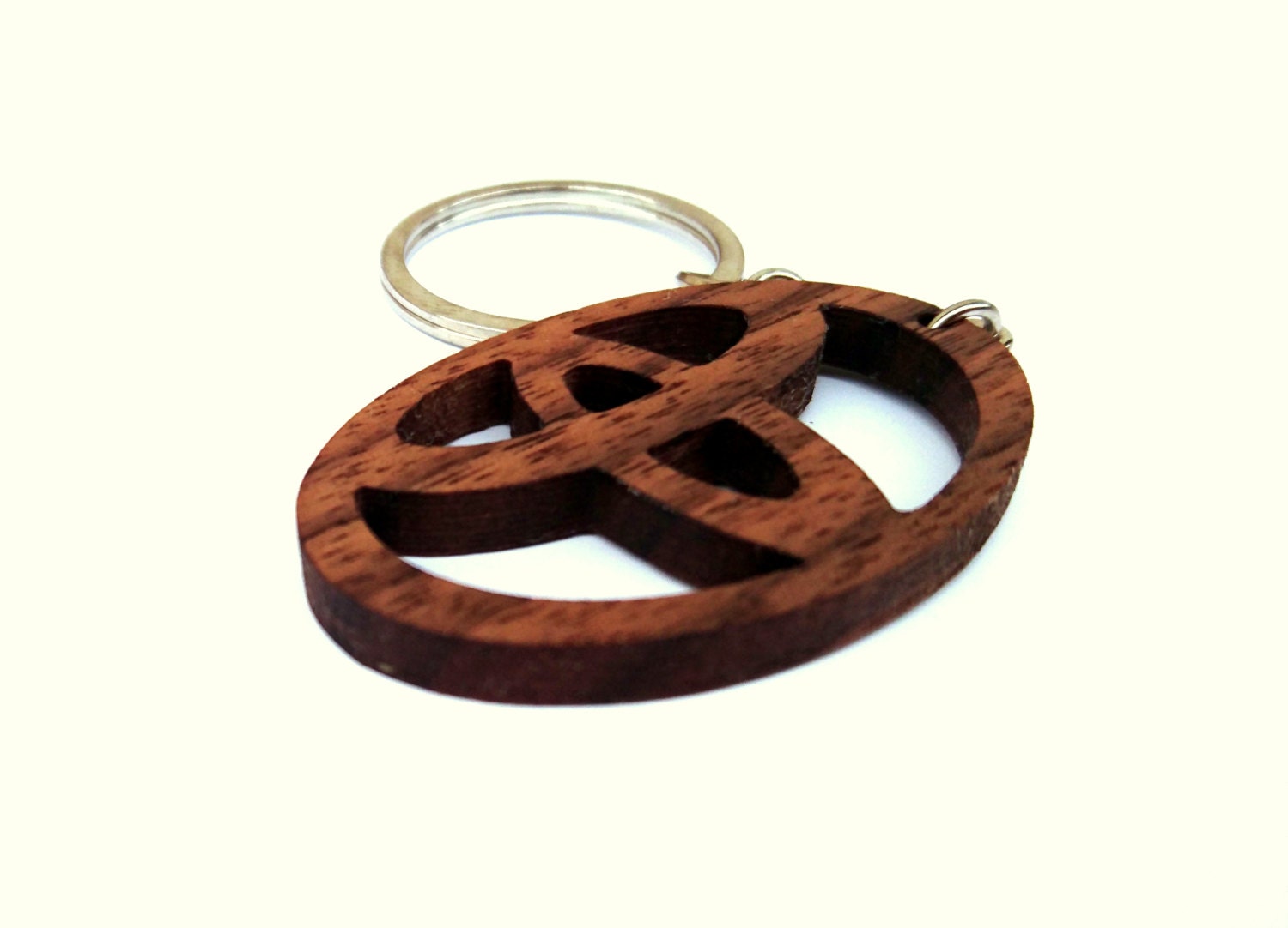 Wooden Toyota logo Keychain Walnut Wood Car Sign by PongiWorks