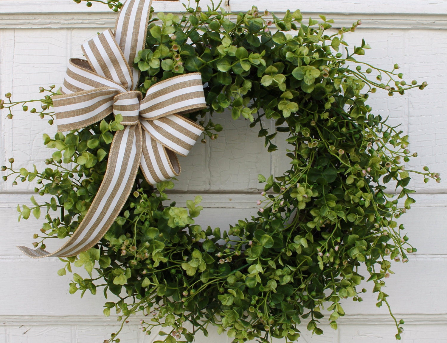 – Verdant Boxwood Wreath For Year-Round Elegance