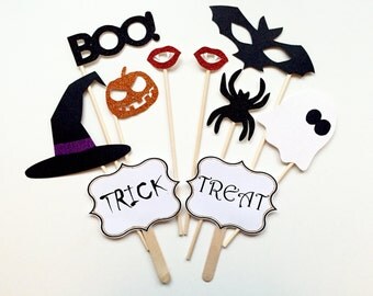 10-Piece Halloween Photo Booth Prop Set - Witch, Vampire, Ghost, Pumpkin, Bat Mask, Spider, Boo!, Trick or Treat Sign