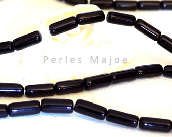 30 perles en verre forme tube noire dimensions 10 x 4 mm environ