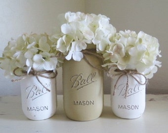 Mason Jar Centerpieces, Rustic Home Decor, Wedding Tabletop Flower Arrangment Vases, Distressed Mason Jars, Painted Ball Jars, Country Decor