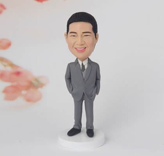 custom bobble head figurines